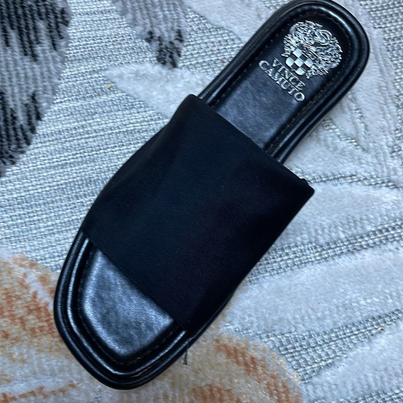 Vince Camaro black slides size 8.5 M 39 - Picture 3 of 4